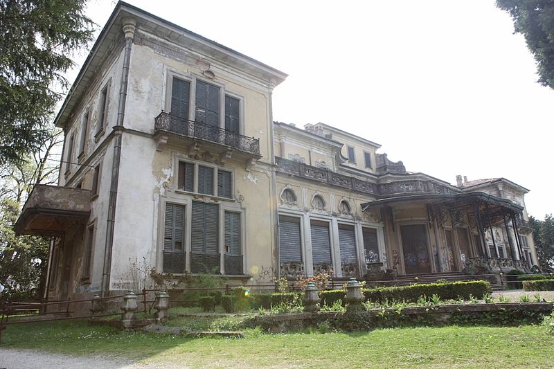 File:Villa Boromeo - Arcore 04-2012 - panoramio (5).jpg