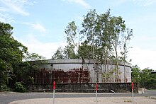 Installazione del carburante RAN durante la seconda guerra mondiale, Edge Hill, 2008.jpg