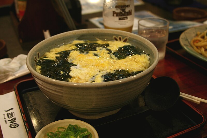 File:Wakame udon by Jim Epler in Shinjuku, Tokyo.jpg