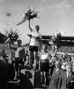 Roger Gaignard (r.) mit Jan Derksen (M.) und Arie van Vliet bei der WM 1957 in Lüttich