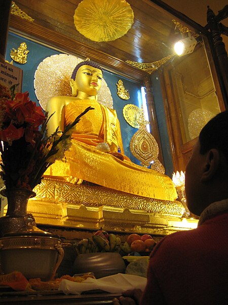 File:Worshipper at Mahabodhi Temple Bodh Gaya India.jpg