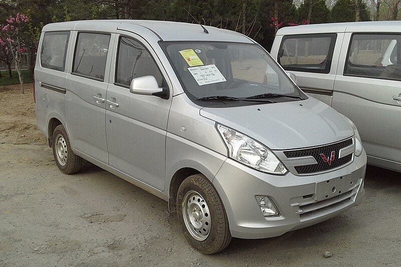 File:Wuling Hongguang V China 2015-04-15.jpg