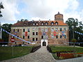 Miniatuur voor Bestand:Zamek (ob. hotel) w Uniejowie.JPG
