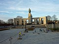 Памятник Советским Солдатам - panoramio.jpg