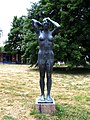 Deutsch: Statue Schwimmerin von Hans Kies English: Statue Schwimmerin (female swimmer) 1962 by Hans Kies