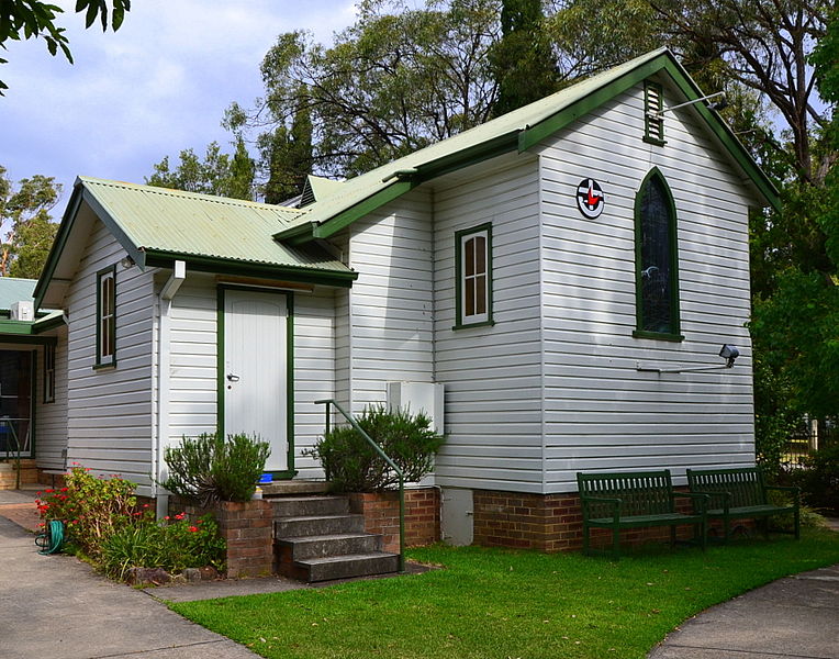 File:(1)St Andrews Uniting Church Glenbrook.jpg