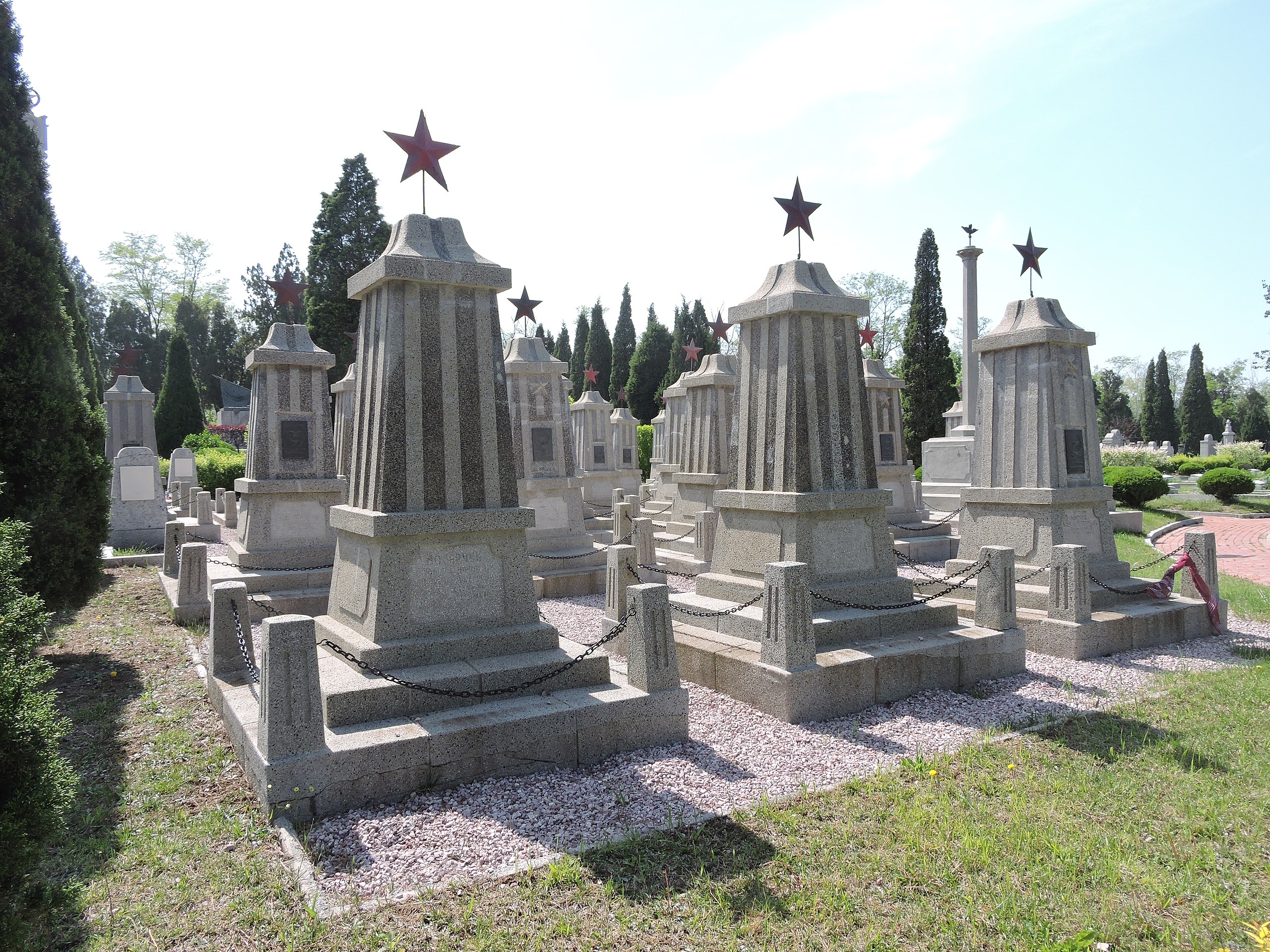File 旅顺苏军烈士陵园 墓地 Jpg Wikimedia Commons