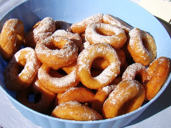 Traditional pączki serowe or oponki