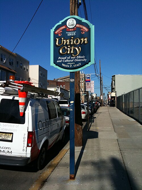 Sign marking Union City's southern border with Jersey City