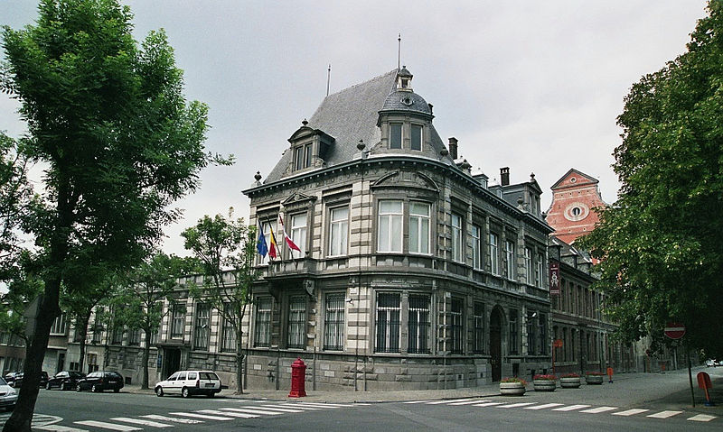 File:1. Le bâtiment du musée François Duesberg à Mons (Belgique).jpg