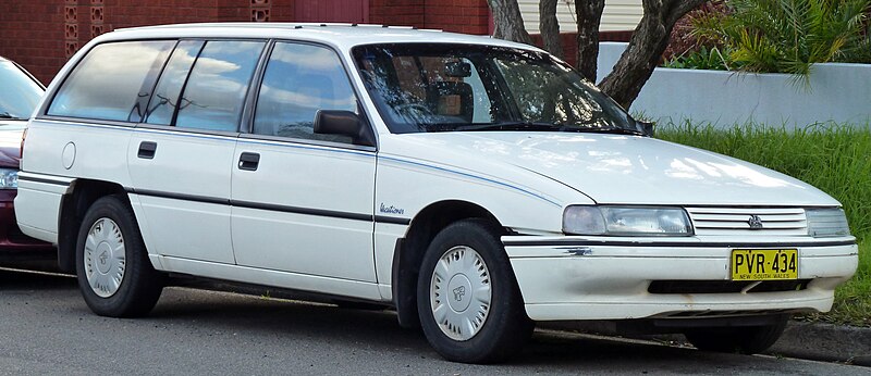 File:1990 Holden Commodore (VN) Vacationer station wagon (2010-07-25).jpg