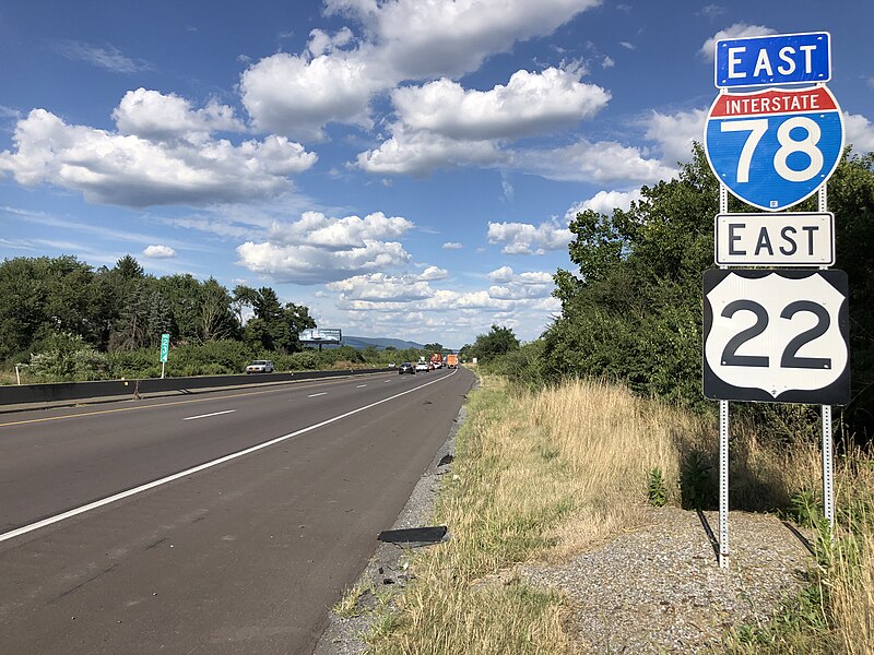 File:2022-08-16 16 42 01 View east along Interstate 78 and U.S. Route 22 (William Penn Highway) just east of Exit 23 in Upper Bern Township, Berks County, Pennsylvania.jpg