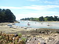 L'Anse de Pouldohan vue du sentier littoral GR 34 longeant la rive gauche de l'Anse du moulin à mer à la Pointe de Grignallou