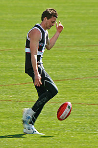 Geary at training prior to the 2009 AFL Grand Final 42. Jarryn Geary, St Kilda FC 02.jpg