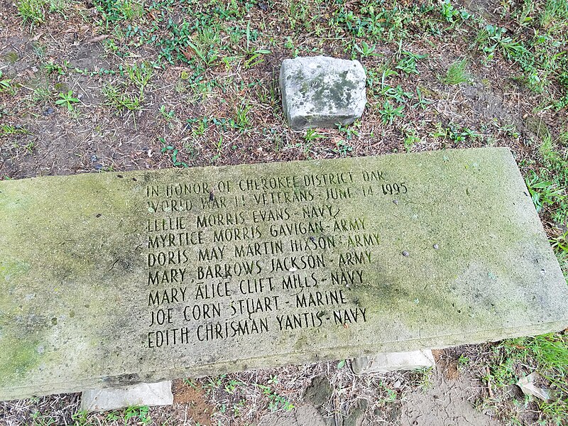 File:A historic marker at the Brainerd Mission Cemetery in Chattanooga, Tennessee (6fd6c3f5-e028-49cf-ad60-574c55b5092f).JPG