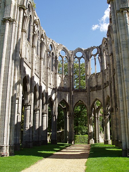 File:Abbaye d'Ourscamp (Oise) Ruines.JPG