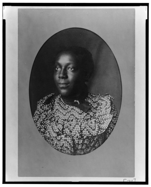 File:African American woman, head-and-shoulders portrait, facing slightly left LCCN99472061.tif