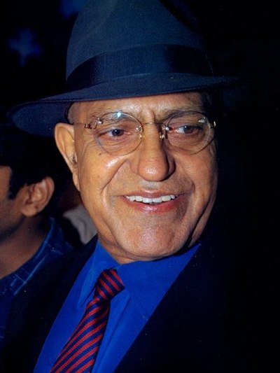 Puri at the premiere of The Hero: Love Story of a Spy in 2003