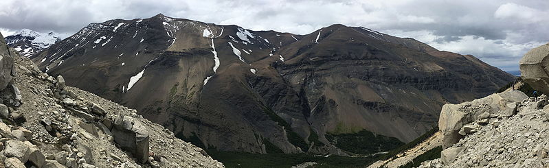 File:Ascencio Valley Torres del Paine 3.JPG