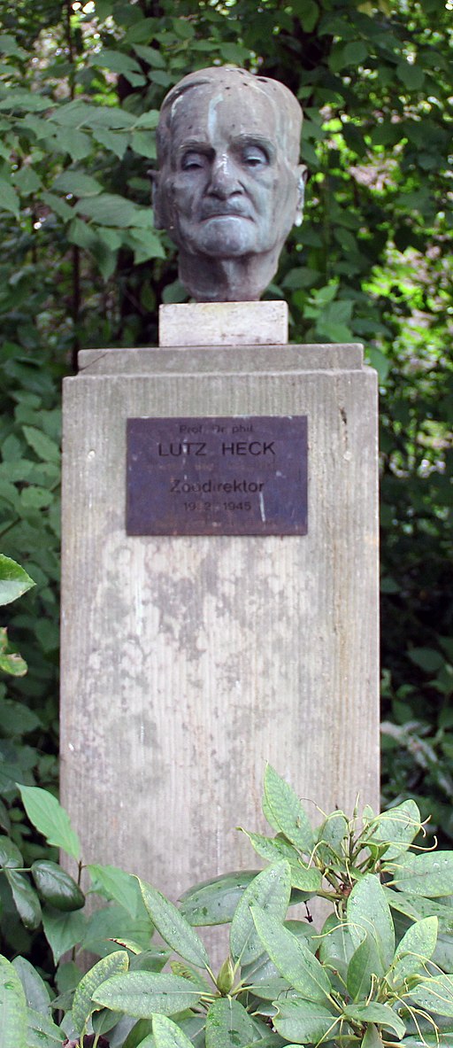 Büste Hardenbergplatz 8 (Tierg) Lutz Heck