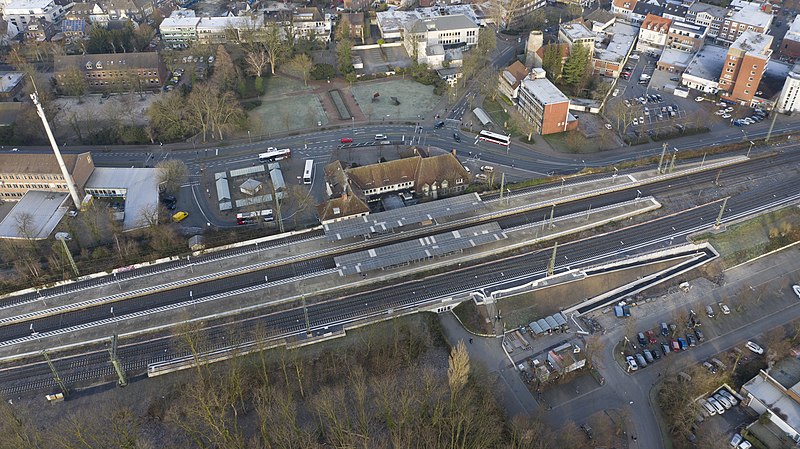 File:Bahnhof ahlen.jpg