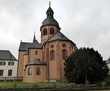 Basilika St. Marcellinus und Petrus (Seligenstadt) (2).jpg