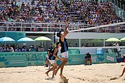 Deutsch: Beachvolleyball bei den Olympischen Jugendspielen 2018; Tag 11, 17. Oktober 2018; Jungen, Spiel um Platz 3 – Argentinien-Ungarn 2:0 (21–15/21–15) English: Beach volleyball at the 2018 Summer Youth Olympics at 17 October 2018 – Bronze Medal Match – Argentina-Hungary 2:0 (21–15/21–15)