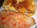 Thumbnail for File:Bocadillo de pan con tomate y tortilla francesa.jpg