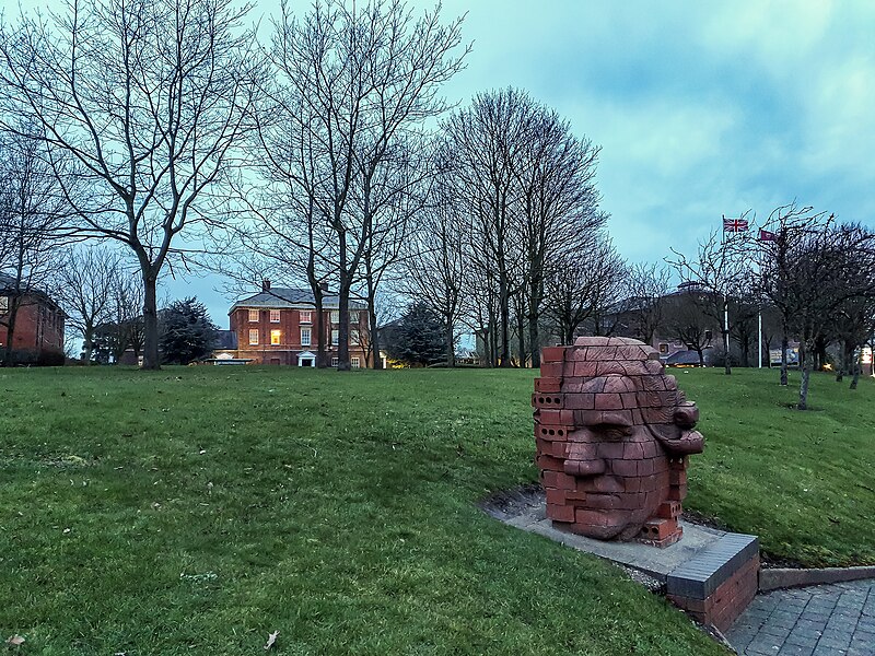 File:Brick Head Statue, Festival Park - geograph.org.uk - 6080344.jpg