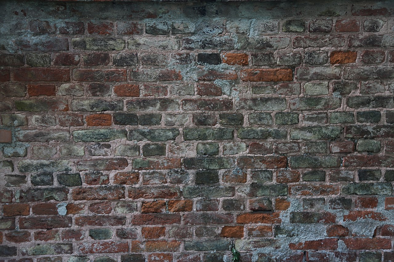 File:Brick wall background  - Wikimedia Commons
