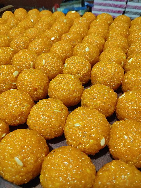 File:Buniya Ko Laddu 1.jpg