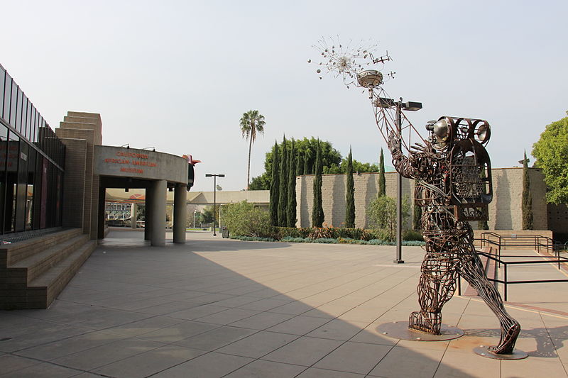 File:California African American Museum and Wishing on a Star sculpture.JPG