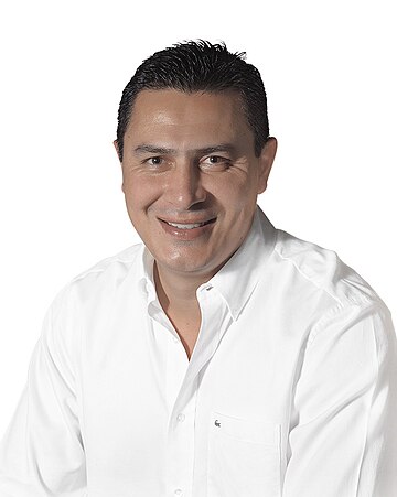 Carlos Echeverría (político)