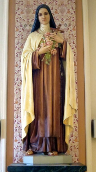 File:Cathedral of Saint Mary of the Immaculate Conception (Peoria, Illinois) - statue of St. Thérèse of Lisieux.jpg