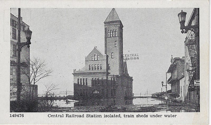 File:Central Station (Louisvile, Kentucky).jpg