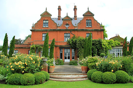 Chippenham Park Chippenham Park Gardens 24-06-2012 (7797016004).jpg