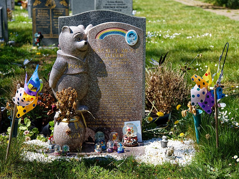 File:City of London Cemetery Winnie-the-Pooh Bear child's gravestone headstone 1.jpg