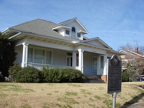 Chennault's birthplace and his home located in Commerce, Texas.