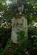 Cmglee Cambridge Tomb Of Harry Hall At Mill Road Cemetery.jpg
