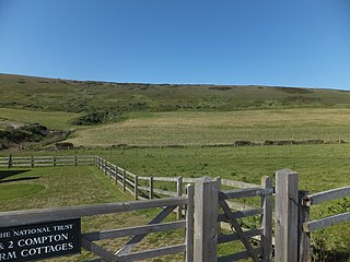 <span class="mw-page-title-main">Compton Down</span> Hill on the Isle of Wight, England