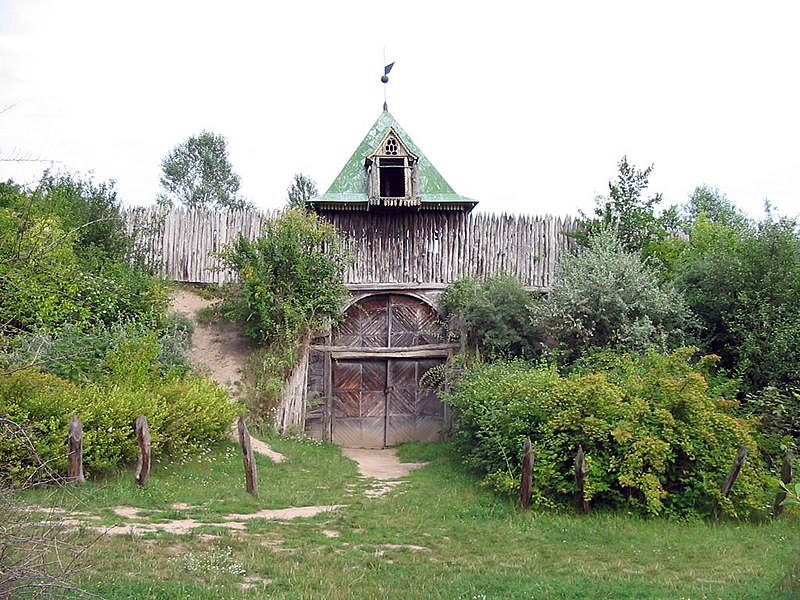 File:Cossack fortress in Pereiaslav-Khmelnytskyi.jpg