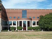 Photo of Curris Business Building on the University of Northern Iowa Campus