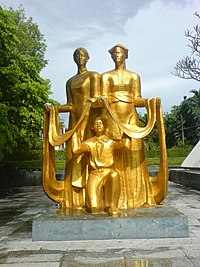 Dien Bien Phu, statua 1.jpg