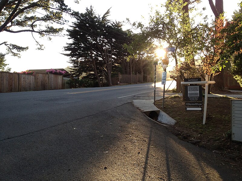 File:Dipsea Race - Course - Panoramic Highway.jpg