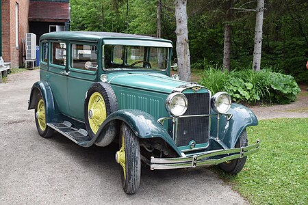 Cliché pris lors d'une escapade touristique à Val-Jalbert au Québec en juillet 2019. Je croyais que ce modèle d'automobile américaine était déjà dans Commons. Non.