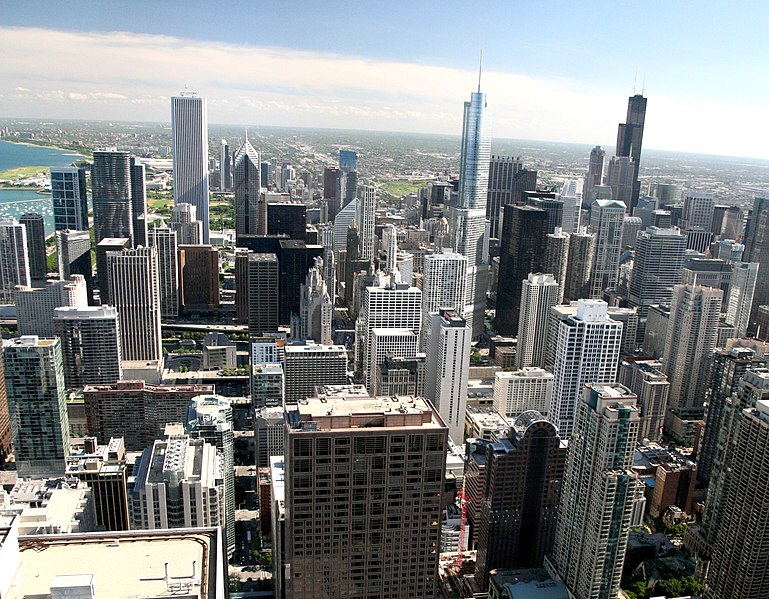 File:Downtown Chicago from 875 North Michigan Avenue.jpg