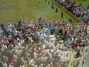 Престольне свято. Освячення води біля церкви. 28 серпня 2012 року.