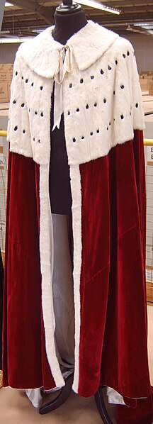 Earl's coronation robes