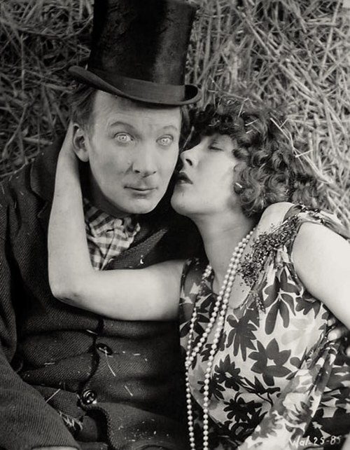 El Brendel and Yola d'Avril in Hot for Paris (1929)