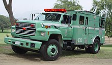 Ford F800 fire engine Engine13ANF.jpg